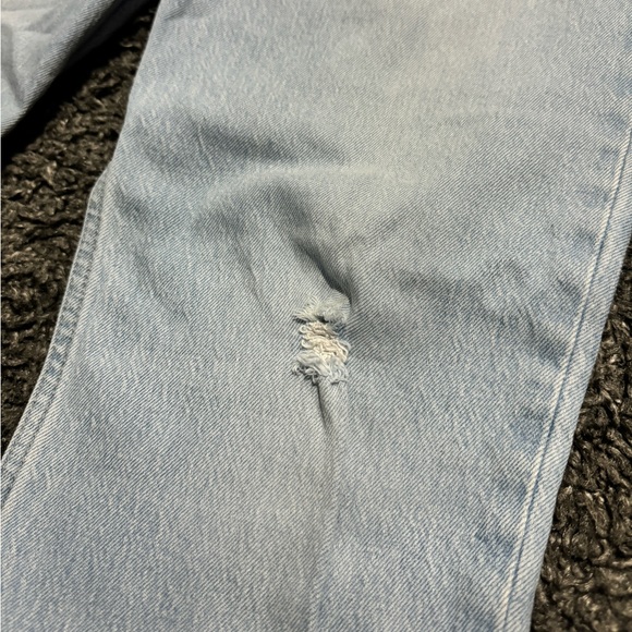 Levis Jeans - Picture 4 of 4